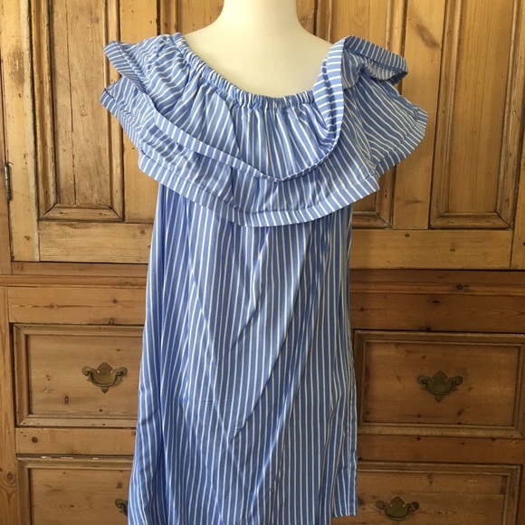 Off the shoulder dress - Picture 1 of 3